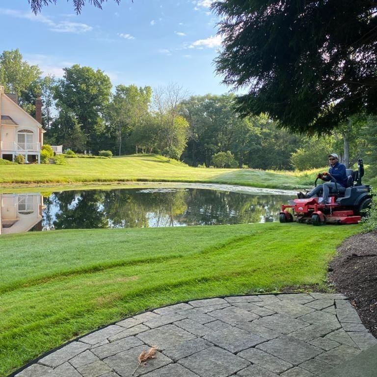 Perinton, NY Landscape Maintenance